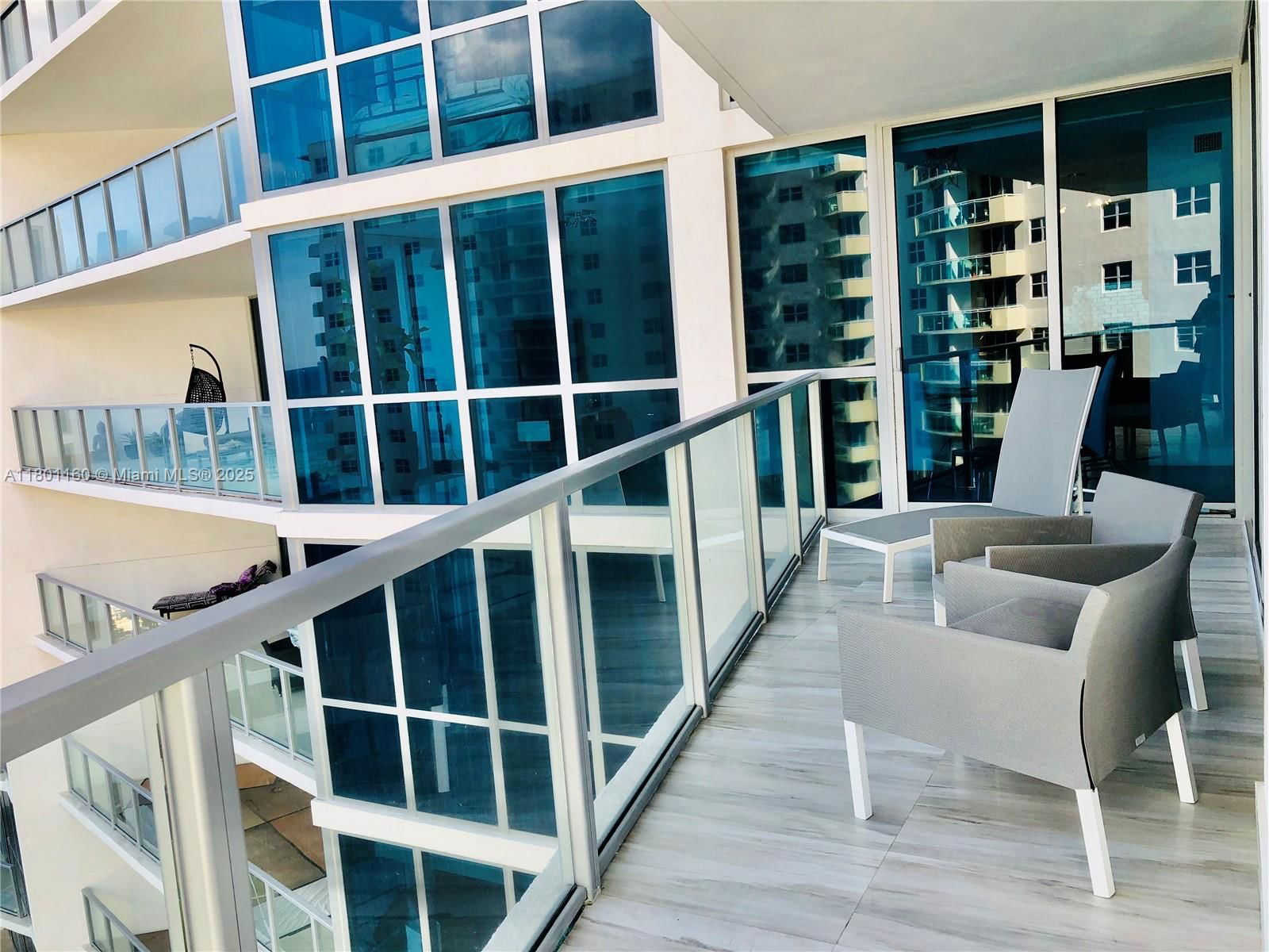 Real estate property located at 3101 Ocean Dr #801, Broward, Ocean Palms Condo, Hollywood, FL