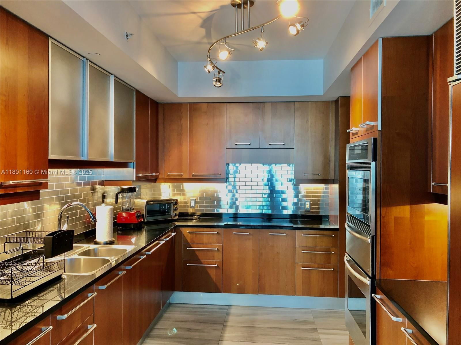 Real estate property located at 3101 Ocean Dr #801, Broward, Ocean Palms Condo, Hollywood, FL