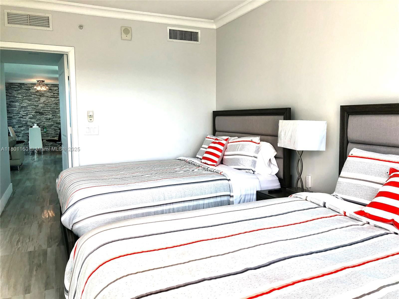 Real estate property located at 3101 Ocean Dr #801, Broward, Ocean Palms Condo, Hollywood, FL