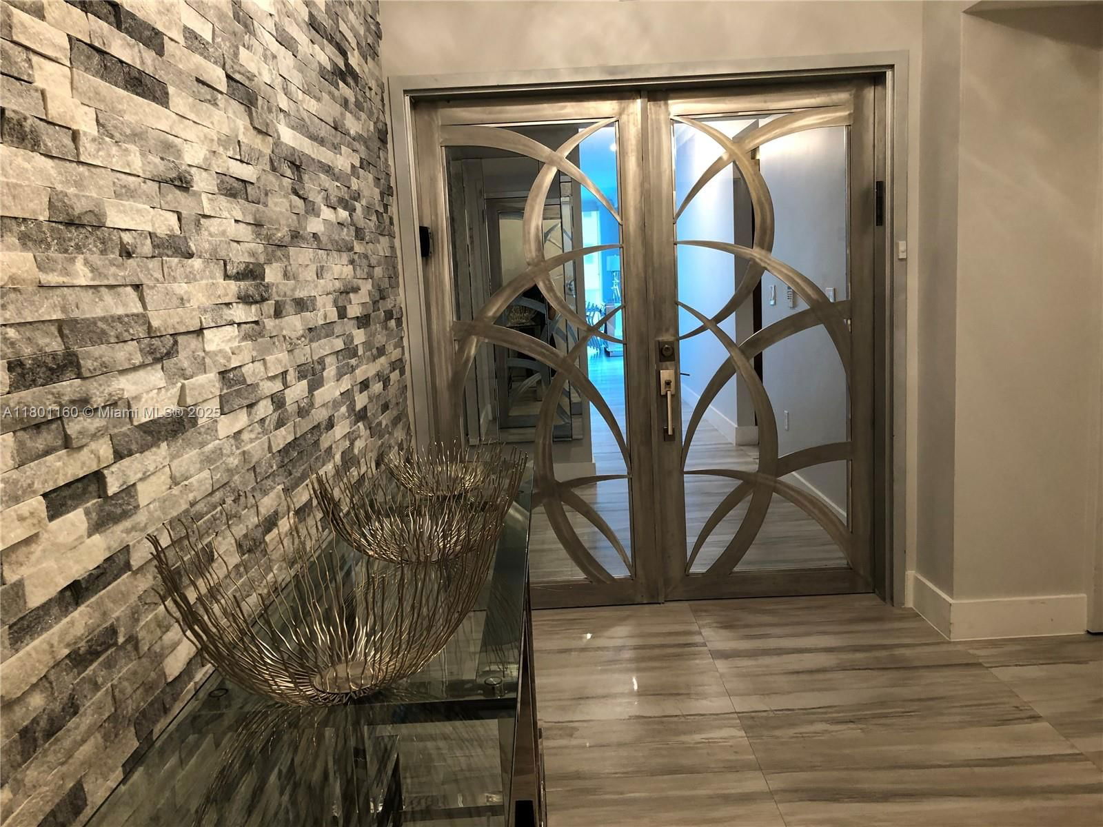 Real estate property located at 3101 Ocean Dr #801, Broward, Ocean Palms Condo, Hollywood, FL