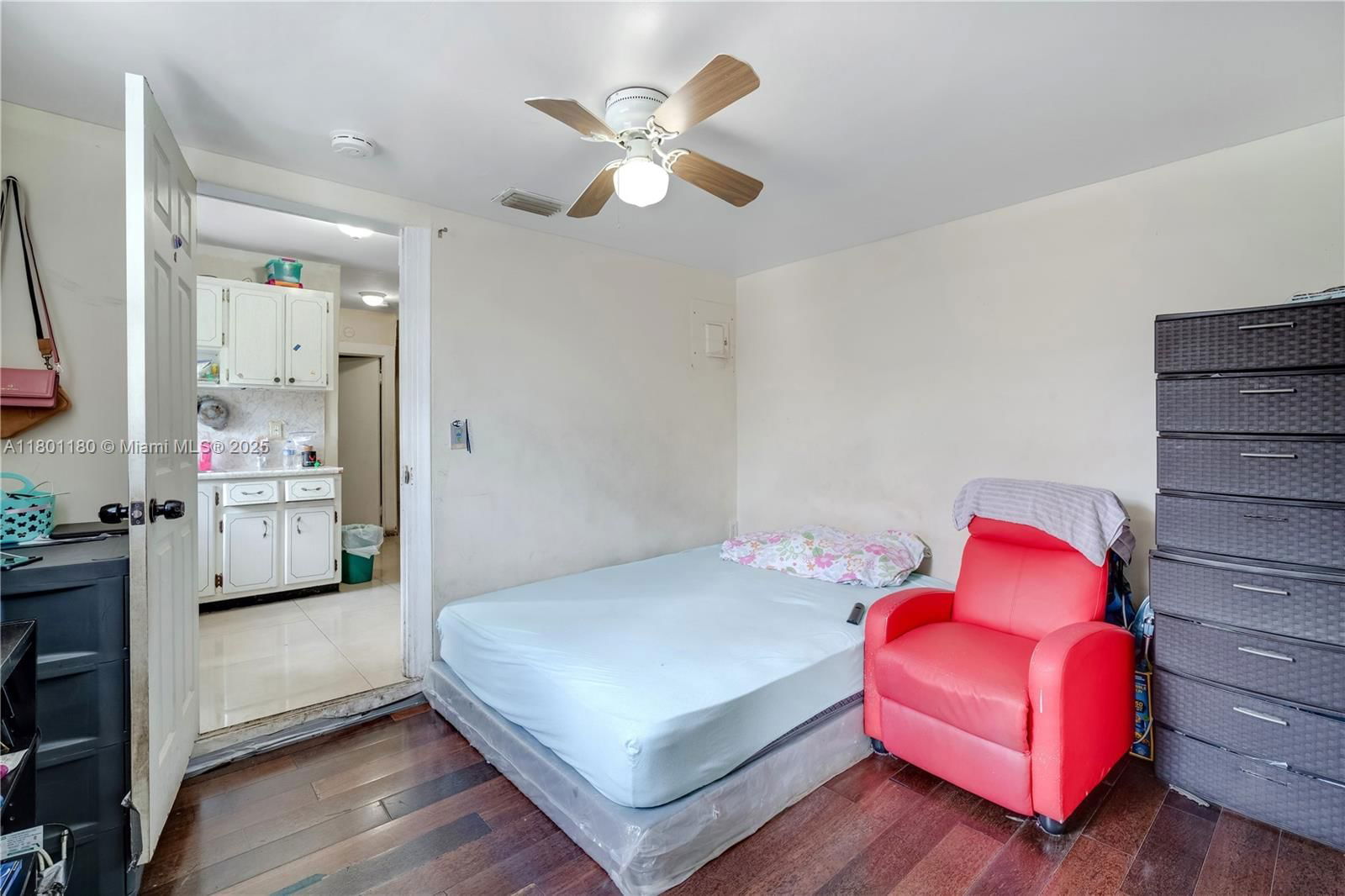 Real estate property located at 3050 22nd Ct, Miami-dade, Glenhaven, Miami, FL