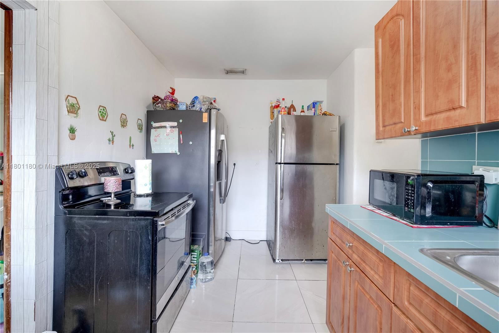 Real estate property located at 3050 22nd Ct, Miami-dade, Glenhaven, Miami, FL