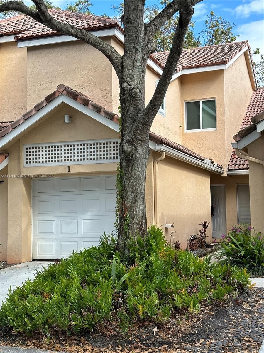 Real estate property located at 23158 Island Vw #1, Palm Beach, Isles Of Boca Condos One, Boca Raton, FL