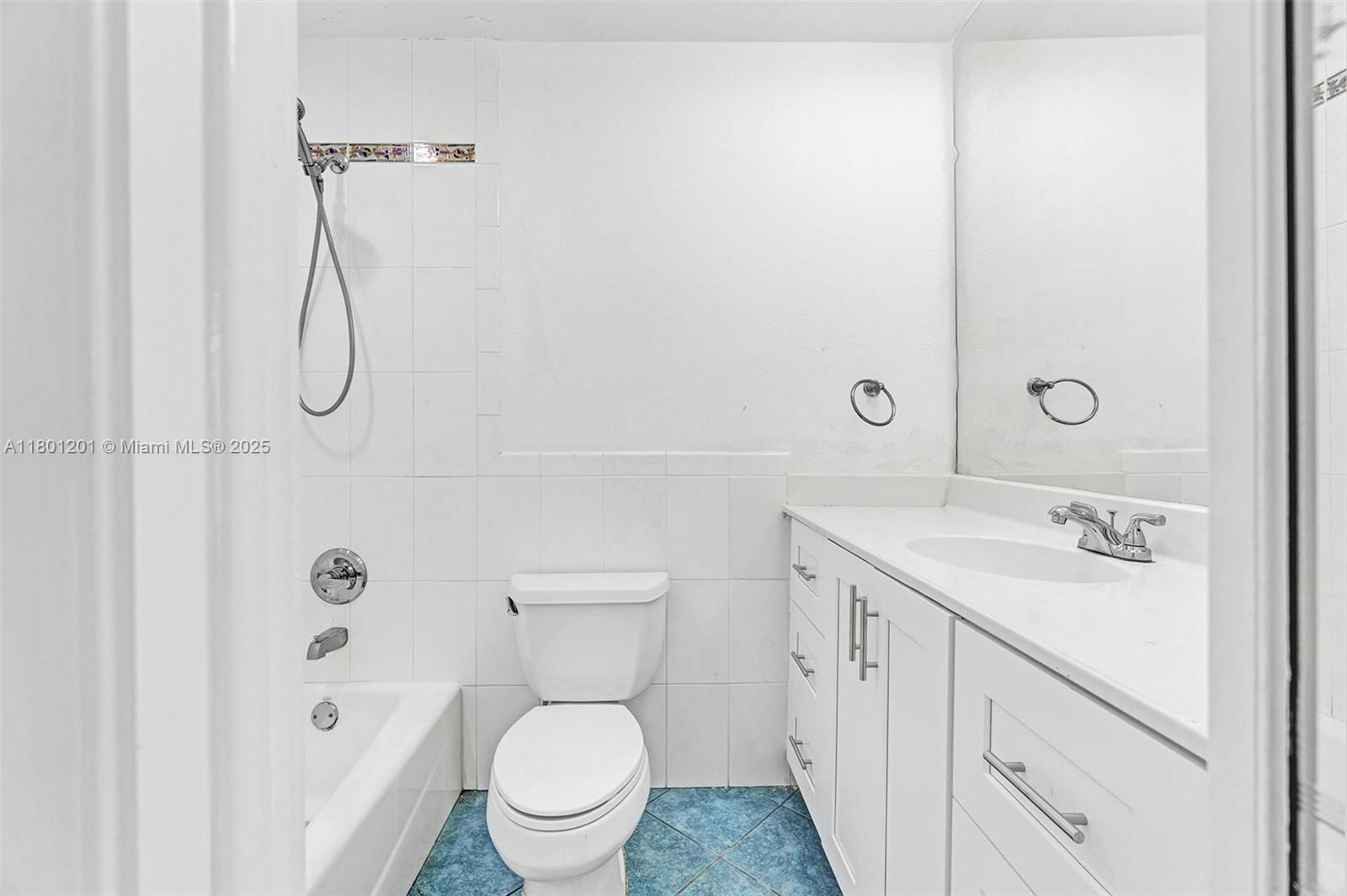 Real estate property located at 125 115th Ter, Broward, Chateaulaine, Plantation, FL