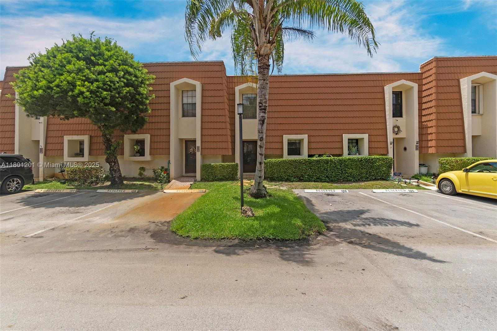 Real estate property located at 125 115th Ter, Broward, Chateaulaine, Plantation, FL