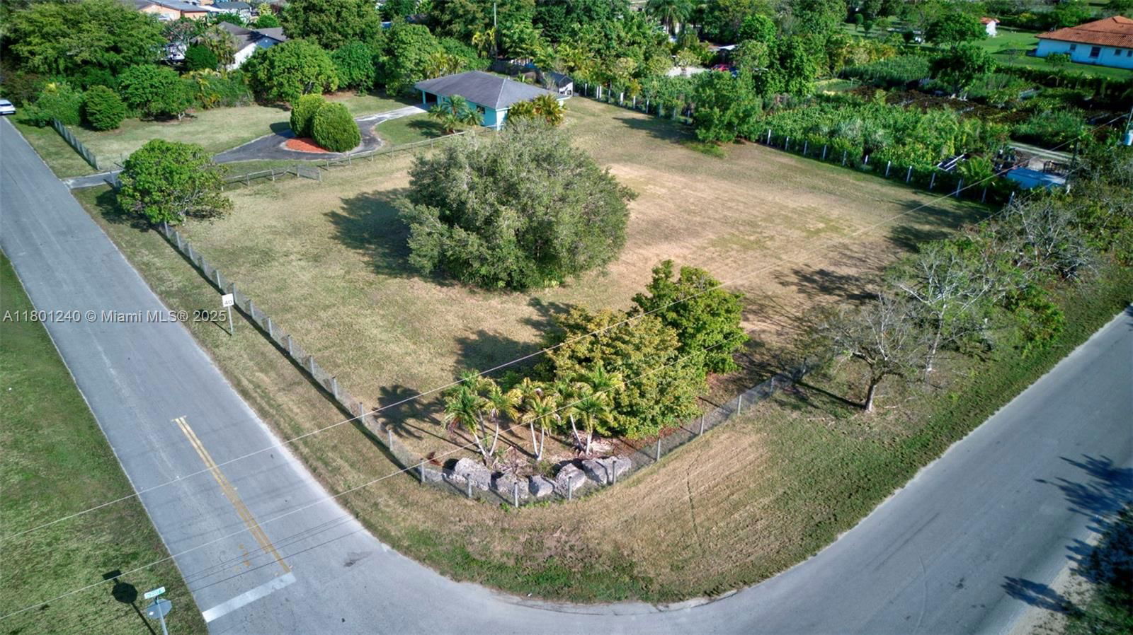 Real estate property located at 20707 240th St, Miami-dade, Bonanza Ranch Estates, Homestead, FL