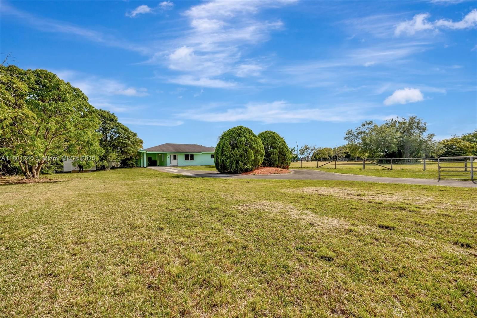 Real estate property located at 20707 240th St, Miami-dade, Bonanza Ranch Estates, Homestead, FL