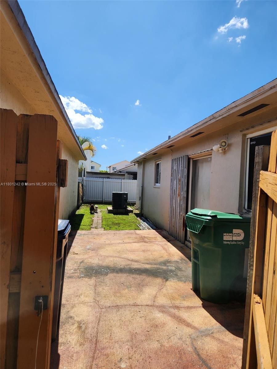 Real estate property located at 16150 138th Ct, Miami-dade, Monaco Dream Homes, Miami, FL