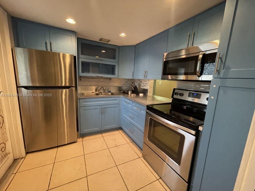Real estate property located at 1850 169th St #102, Miami-dade, Chancellor Hall Condo, North Miami Beach, FL