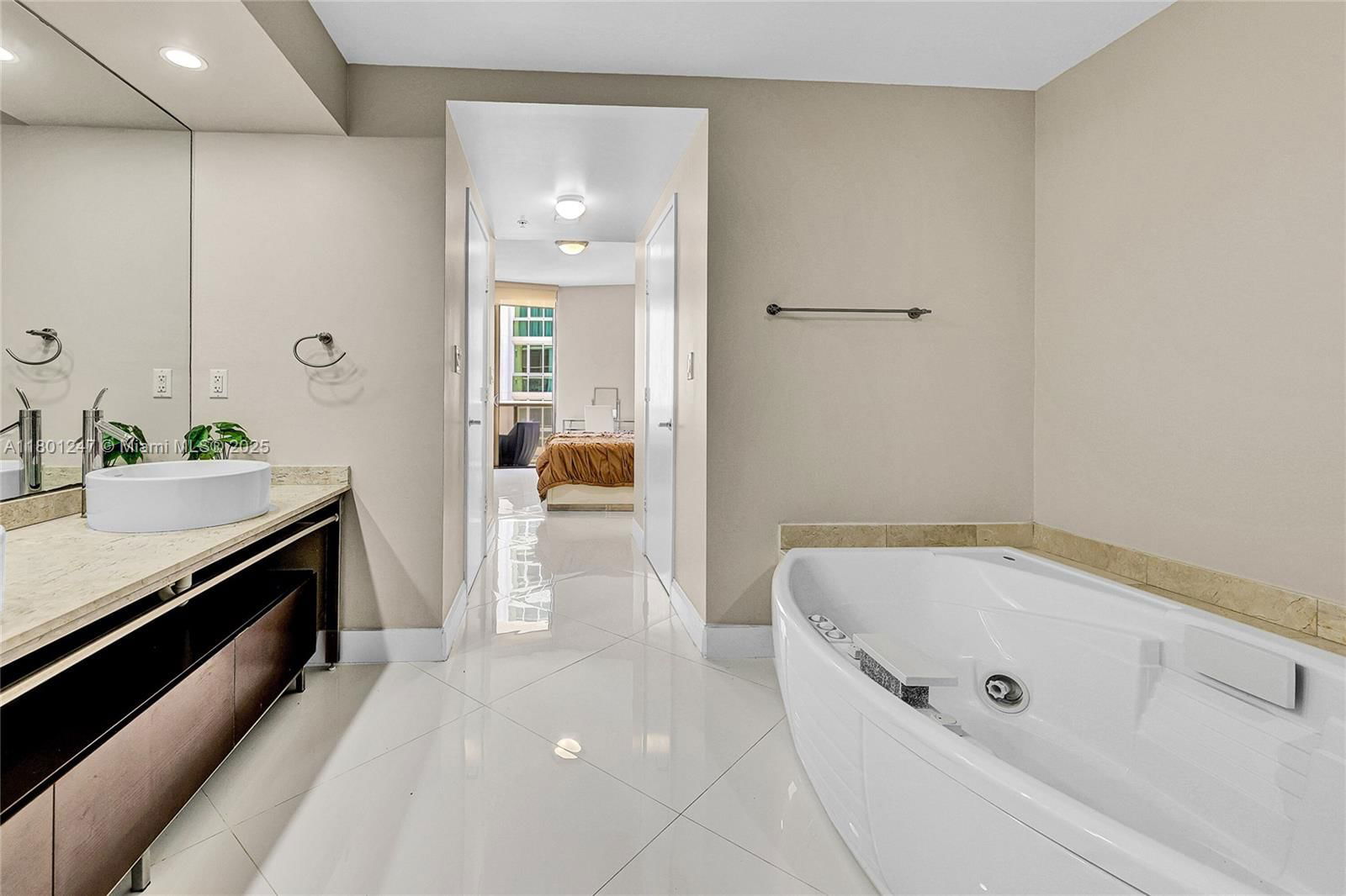 Real estate property located at 16275 Collins Ave #2002, Miami-dade, Sayan Condo, Sunny Isles Beach, FL