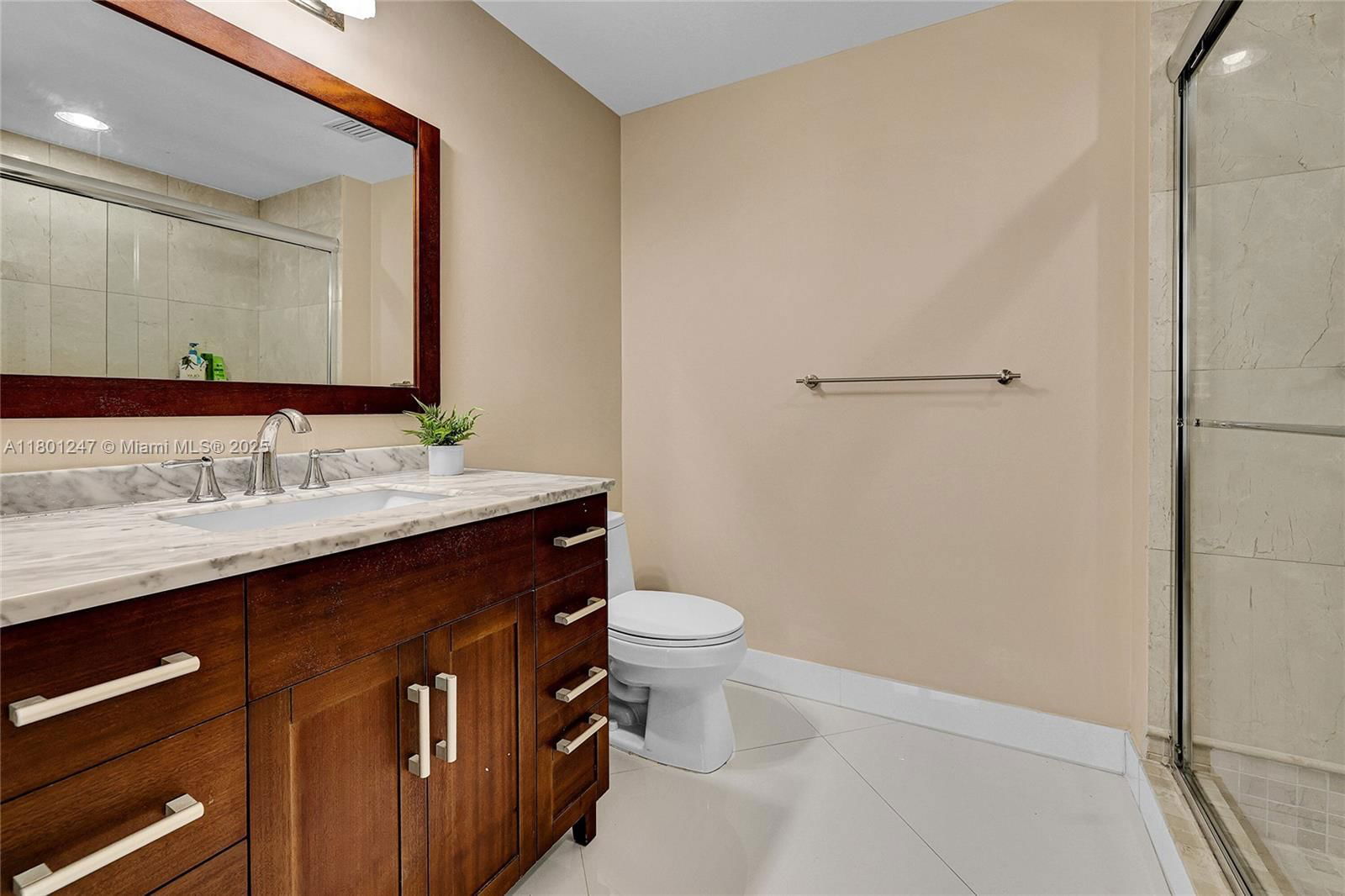 Real estate property located at 16275 Collins Ave #2002, Miami-dade, Sayan Condo, Sunny Isles Beach, FL