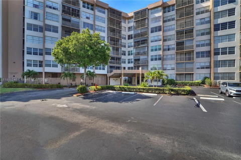 Real estate property located at 1000 Saint Charles Pl #418, Broward, Park Place Condominium No, Pembroke Pines, FL