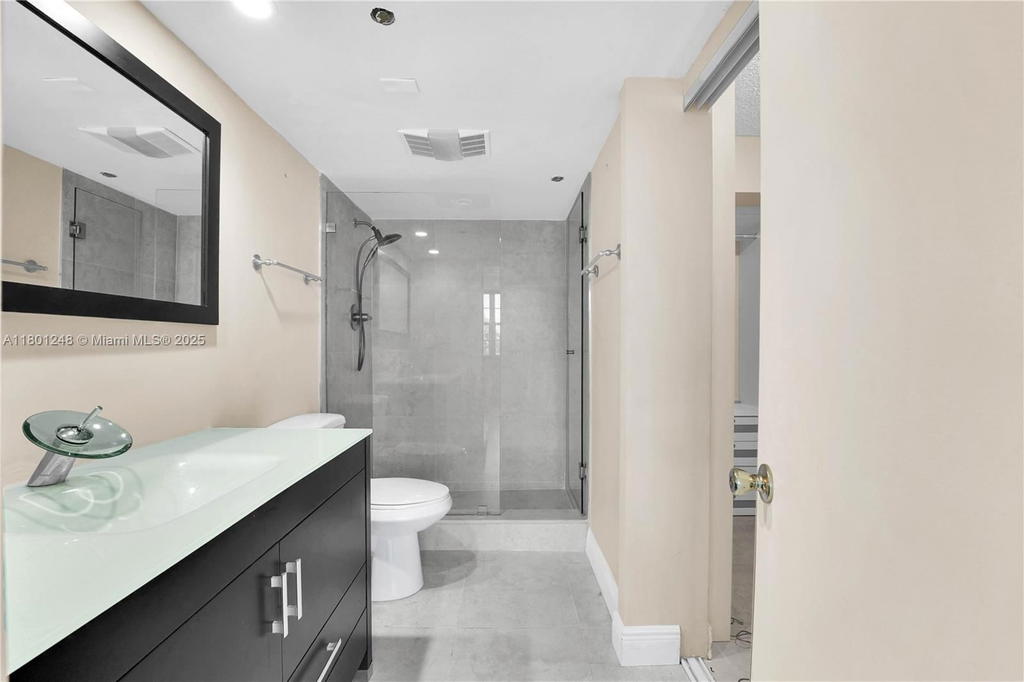 Real estate property located at 1000 Saint Charles Pl #418, Broward, Park Place Condominium No, Pembroke Pines, FL
