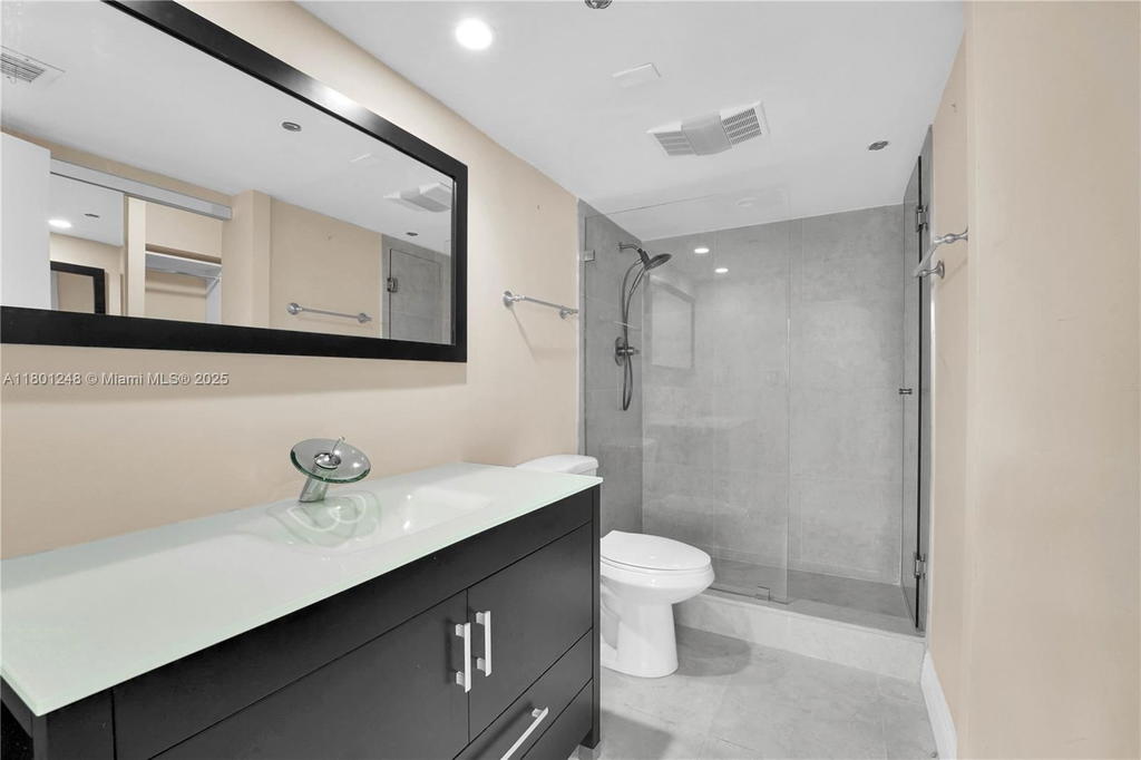 Real estate property located at 1000 Saint Charles Pl #418, Broward, Park Place Condominium No, Pembroke Pines, FL
