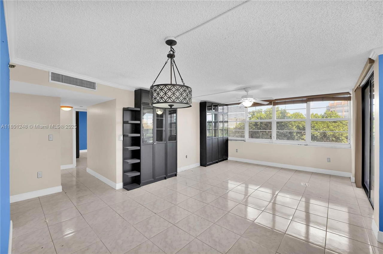 Real estate property located at 1000 Saint Charles Pl #418, Broward, Park Place Condominium No, Pembroke Pines, FL