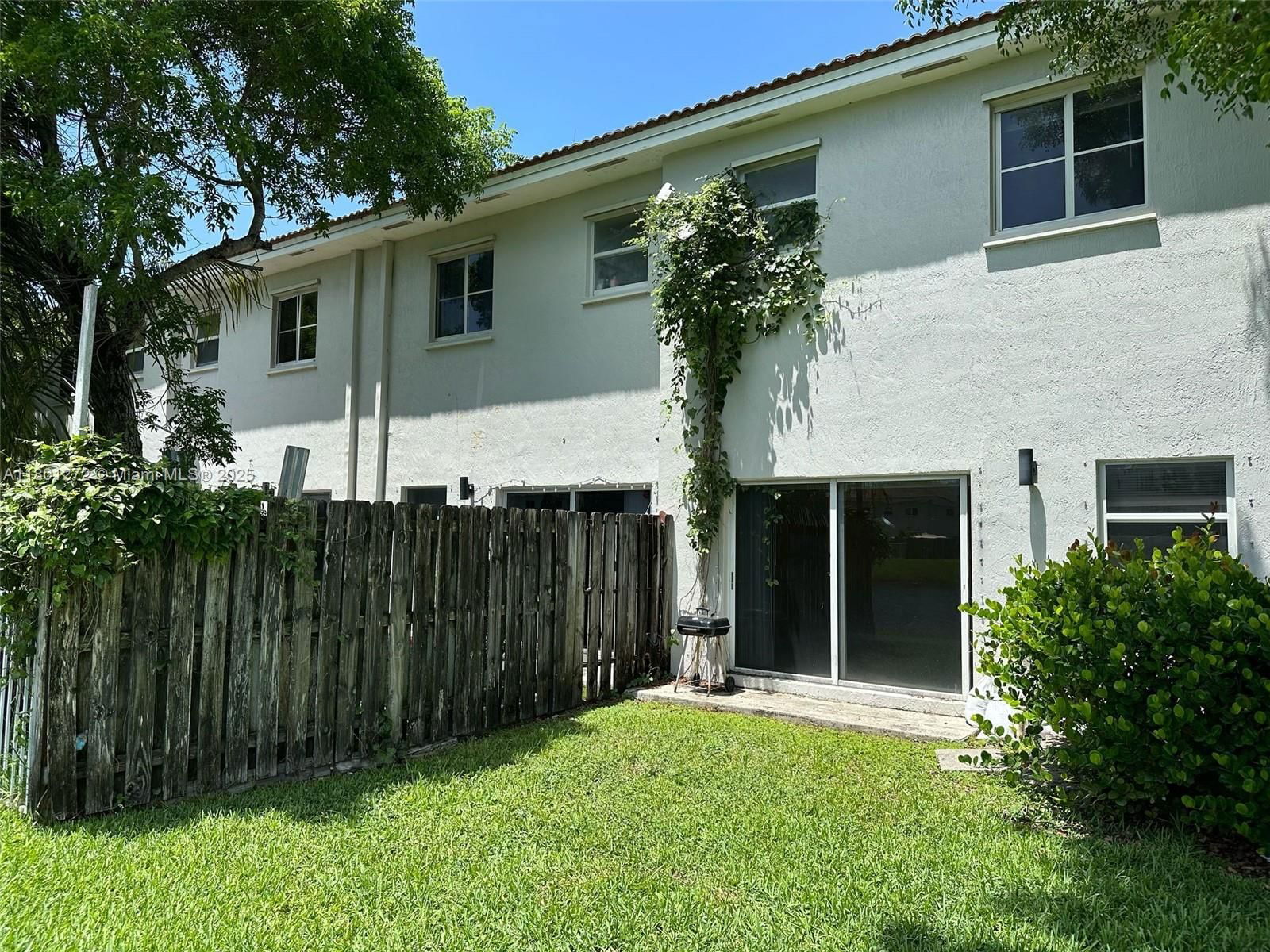 Real estate property located at 2946 15th Ter, Miami-dade, Venetia Groves, Homestead, FL