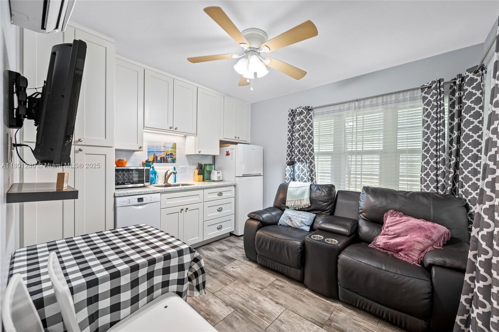 Real estate property located at 400 5th Avenue S, Pinellas, South Green Spgs Rep, Clearwater, FL