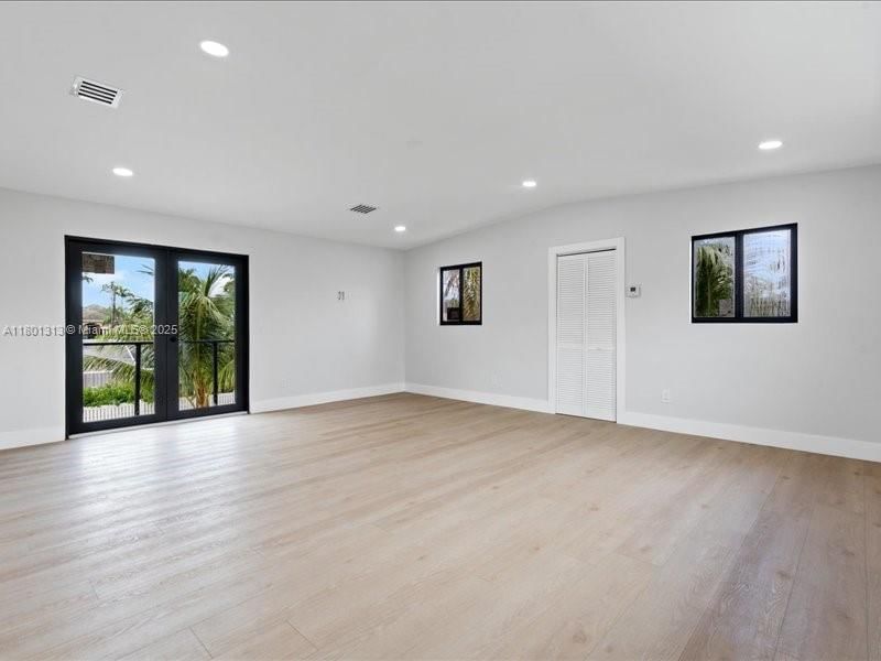 Real estate property located at 259 Lombardy Ave, Broward, Silver Shores Sec Of Laud, Lauderdale By The Sea, FL