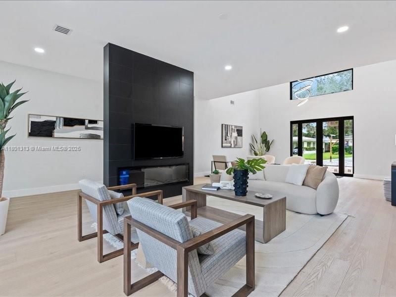 Real estate property located at 259 Lombardy Ave, Broward, Silver Shores Sec Of Laud, Lauderdale By The Sea, FL