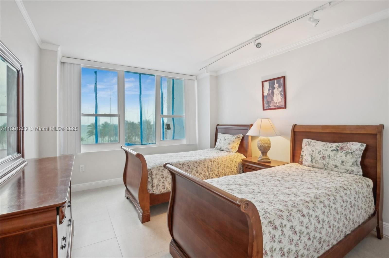 Real estate property located at 3505 Ocean Dr #420, Broward, Alexander Towers Condo, Hollywood, FL