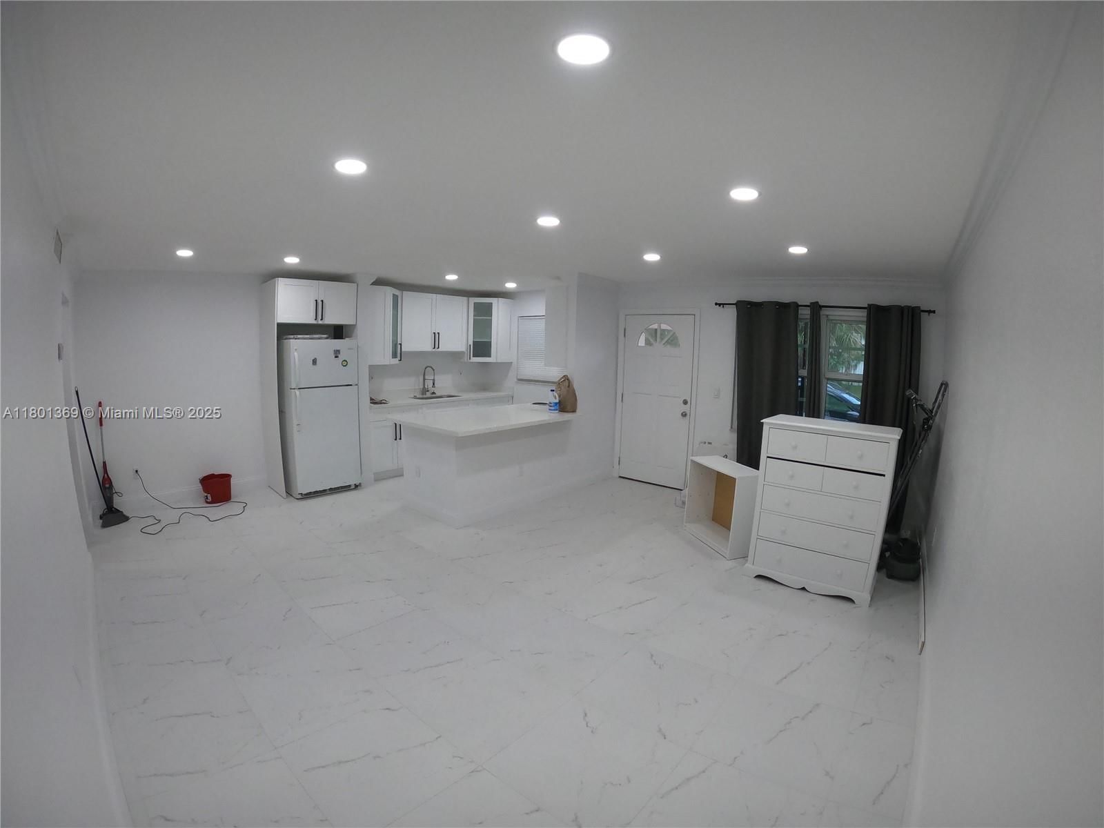 Real estate property located at 3265 Griffin Rd #103, Broward, Palms At Dania Beach Cond, Dania Beach, FL