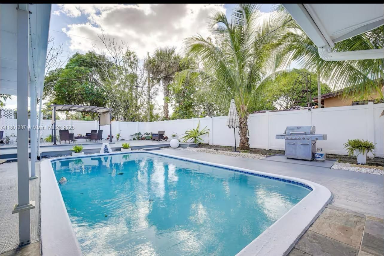 Real estate property located at 4420 30th Ct, Broward, Lauderdale Lakes West Gat, Lauderdale Lakes, FL