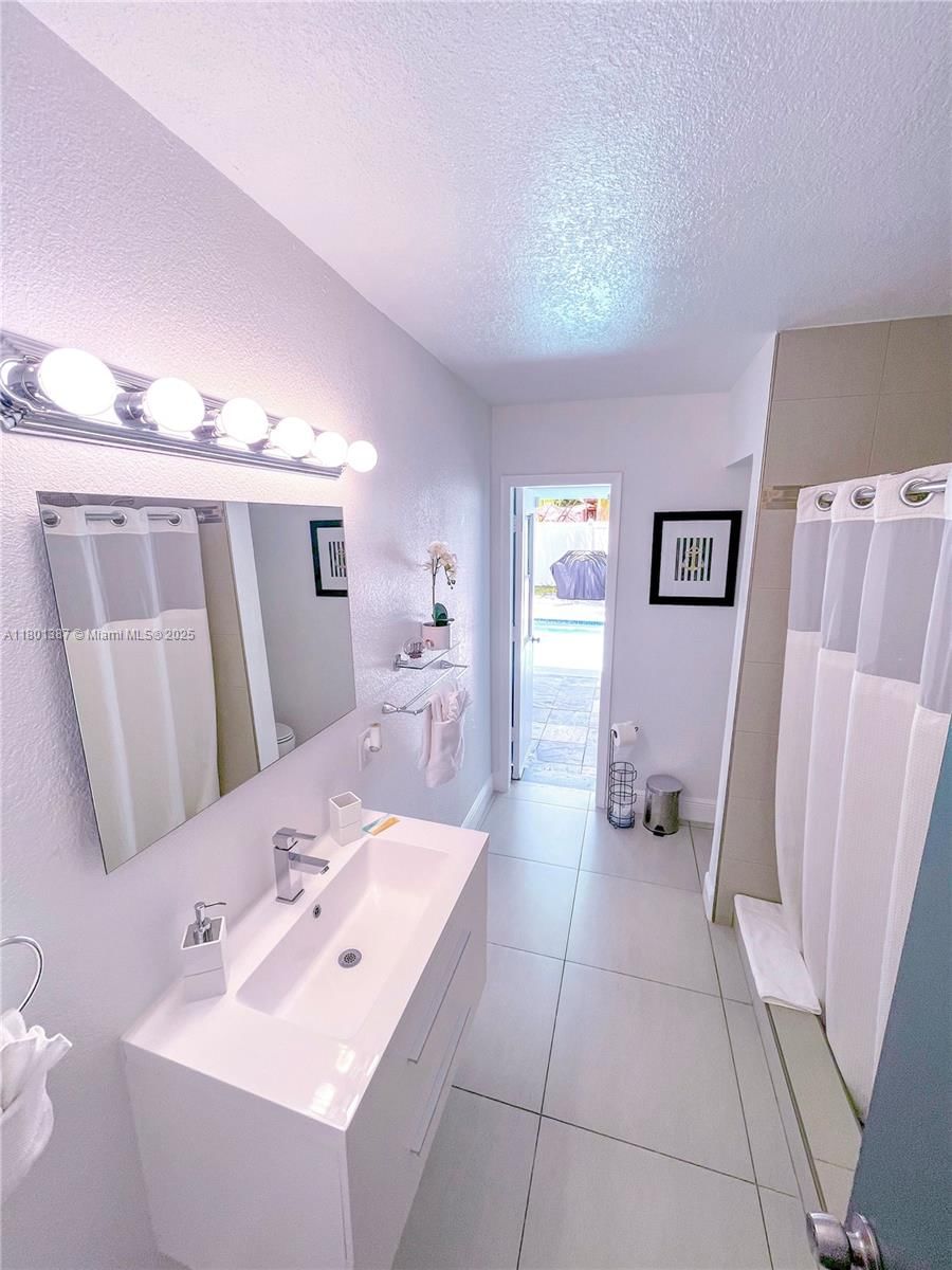 Real estate property located at 4420 30th Ct, Broward, Lauderdale Lakes West Gat, Lauderdale Lakes, FL