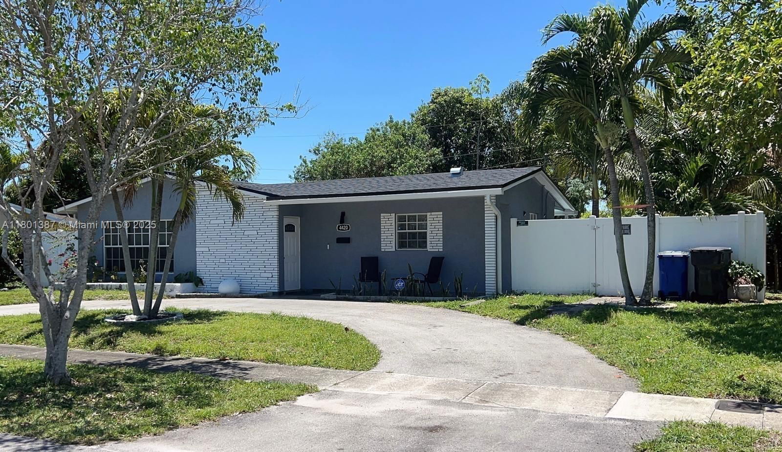 Real estate property located at 4420 30th Ct, Broward, Lauderdale Lakes West Gat, Lauderdale Lakes, FL