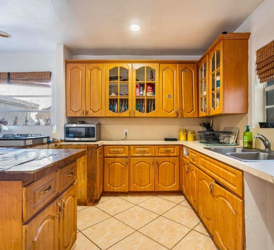 Real estate property located at 913 46th St, Miami-dade, Bay Vista Park Amd Pl, Miami, FL