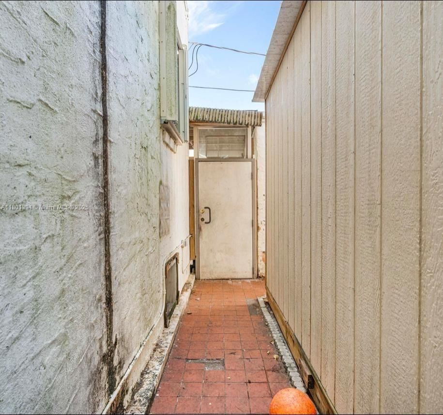 Real estate property located at 913 46th St, Miami-dade, Bay Vista Park Amd Pl, Miami, FL