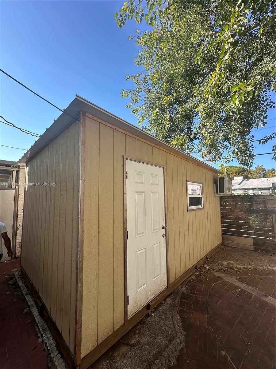 Real estate property located at 913 46th St, Miami-dade, Bay Vista Park Amd Pl, Miami, FL