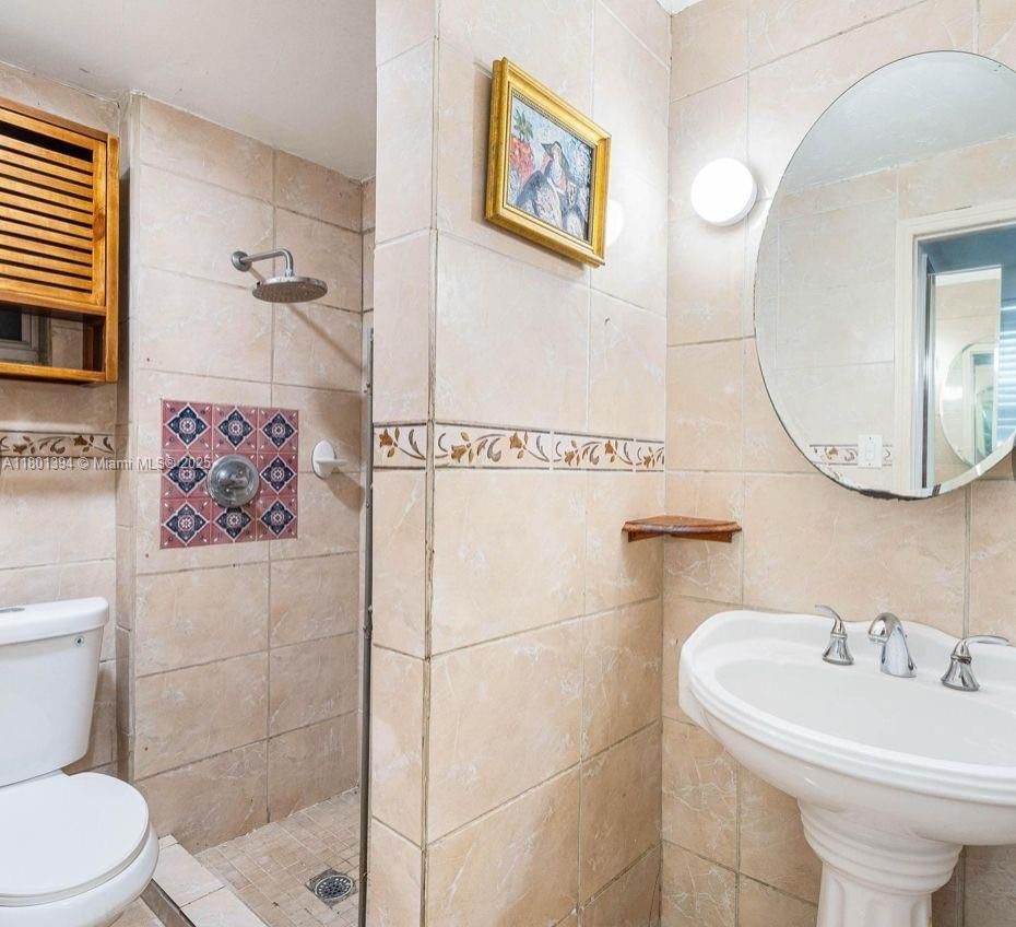 Real estate property located at 913 46th St, Miami-dade, Bay Vista Park Amd Pl, Miami, FL