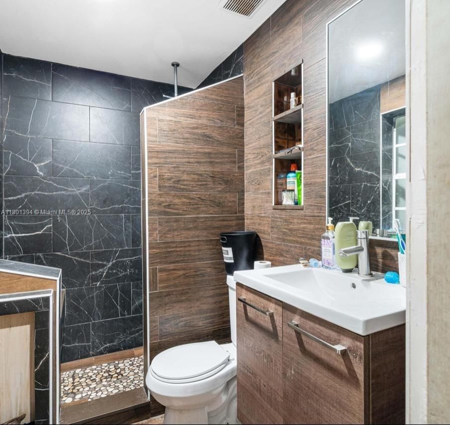 Real estate property located at 913 46th St, Miami-dade, Bay Vista Park Amd Pl, Miami, FL