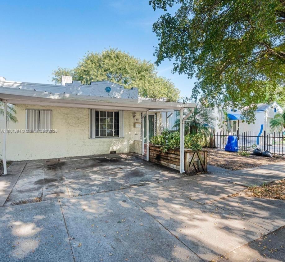 Real estate property located at 913 46th St, Miami-dade, Bay Vista Park Amd Pl, Miami, FL
