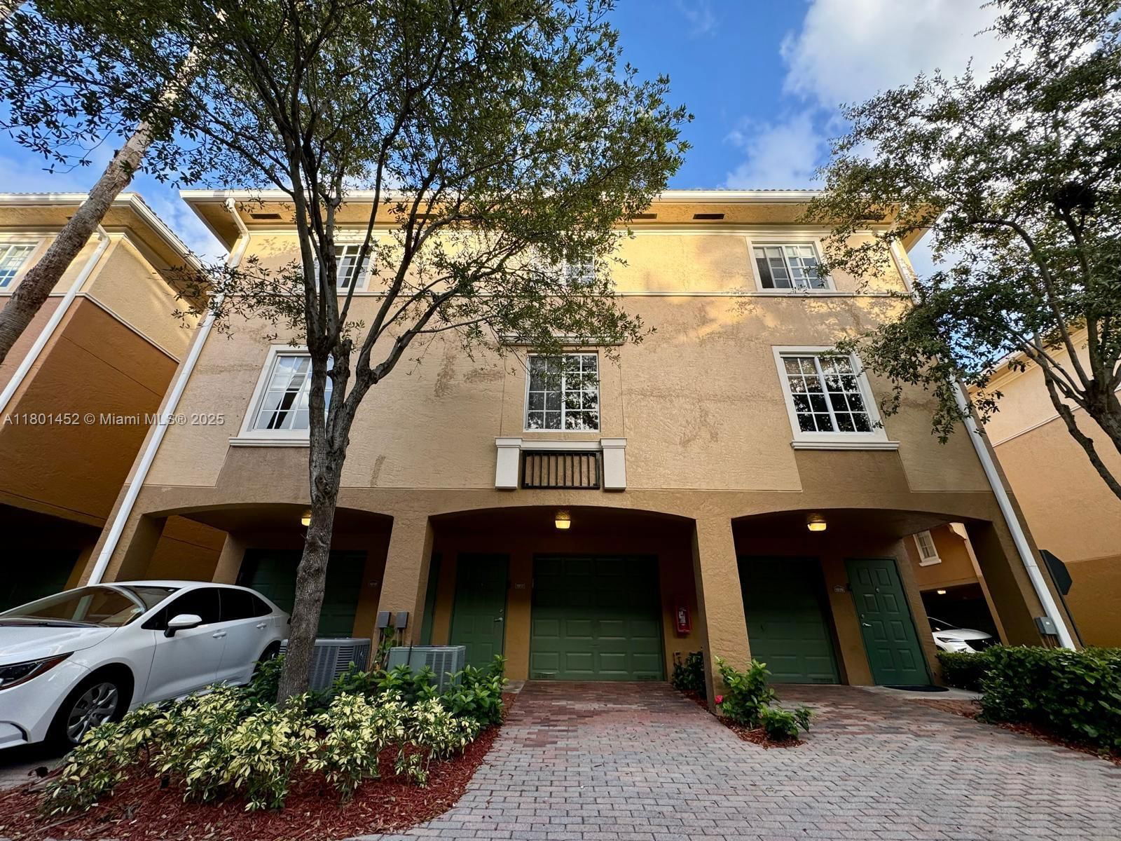 Real estate property located at 2961 185th St #1617, Miami-dade, Aventi At Aventura Condo, Aventura, FL