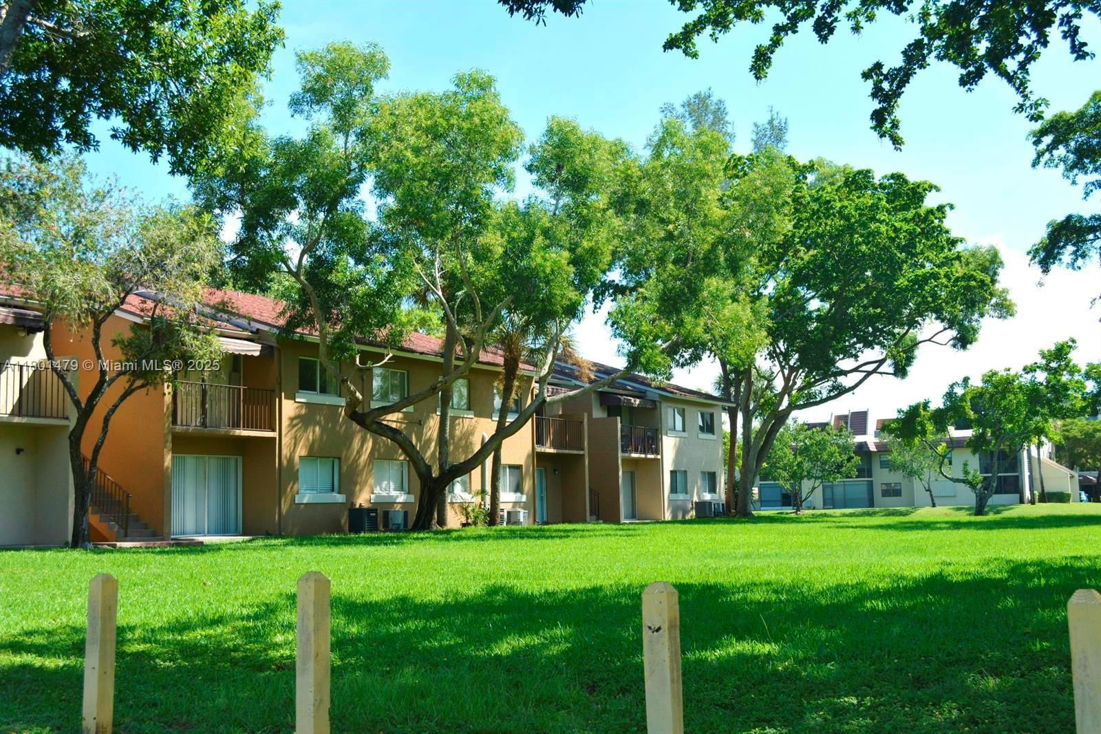Real estate property located at 1141 Lake Victoria Dr E, Palm Beach, St Andrews Palm Beach, West Palm Beach, FL