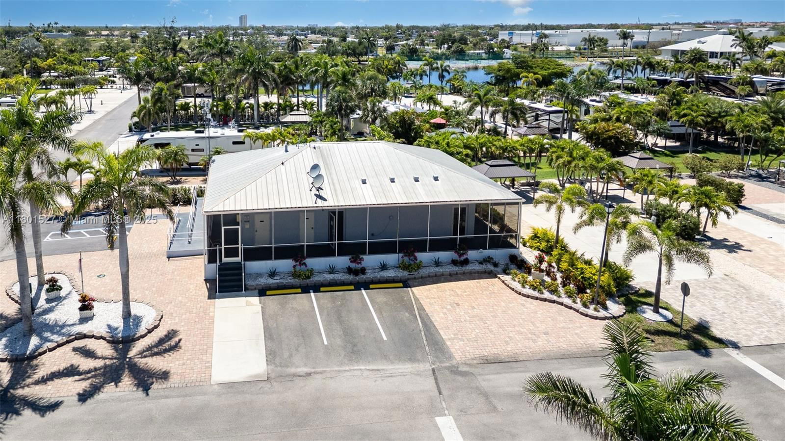 Real estate property located at 624 Barracuda Bend, Lee, Gulf Waters Rv Resort, Fort Myers, FL