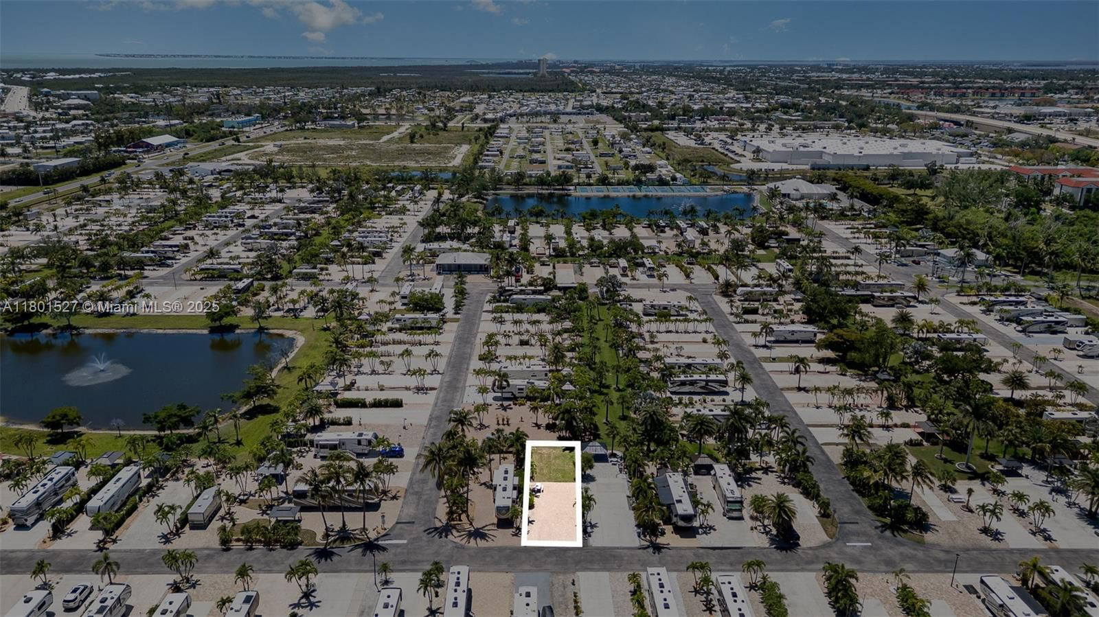 Real estate property located at 624 Barracuda Bend, Lee, Gulf Waters Rv Resort, Fort Myers, FL