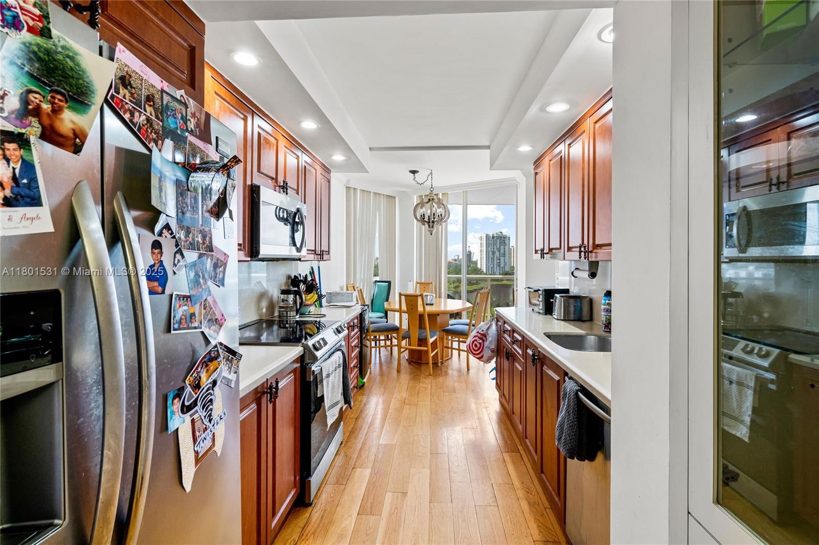 Real estate property located at 20281 Country Club Dr #909, Miami-dade, Hamptons West Condo, Aventura, FL