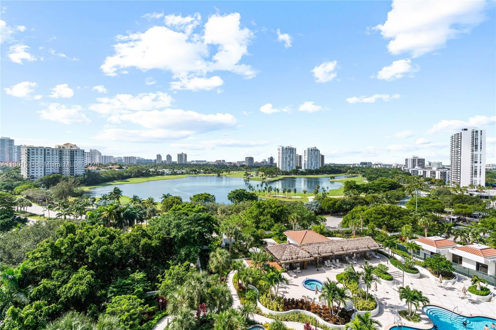 Real estate property located at 20281 Country Club Dr #909, Miami-dade, Hamptons West Condo, Aventura, FL