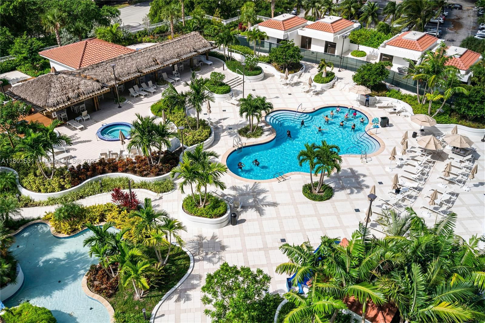 Real estate property located at 20281 Country Club Dr #909, Miami-dade, Hamptons West Condo, Aventura, FL