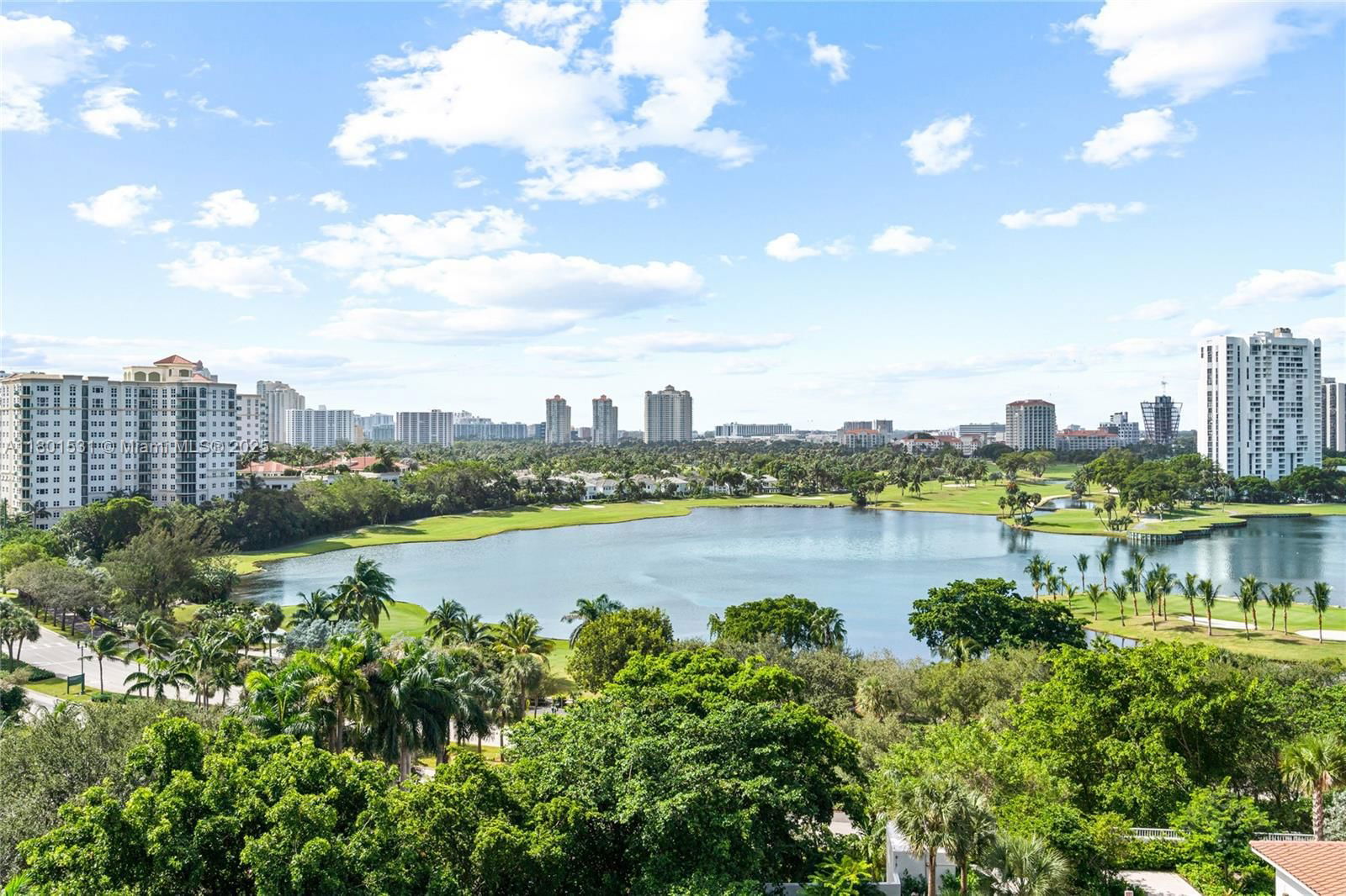Real estate property located at 20281 Country Club Dr #909, Miami-dade, Hamptons West Condo, Aventura, FL