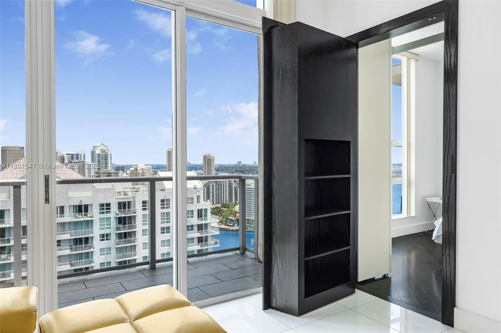 Real estate property located at 1155 BRICKELL BAY DR PH204, Miami-dade, The Mark On Brickell Cond, Miami, FL