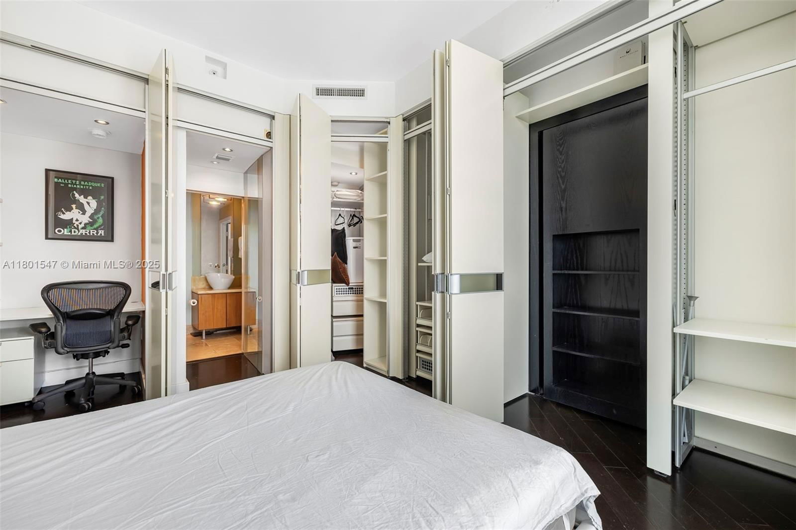 Real estate property located at 1155 BRICKELL BAY DR PH204, Miami-dade, The Mark On Brickell Cond, Miami, FL