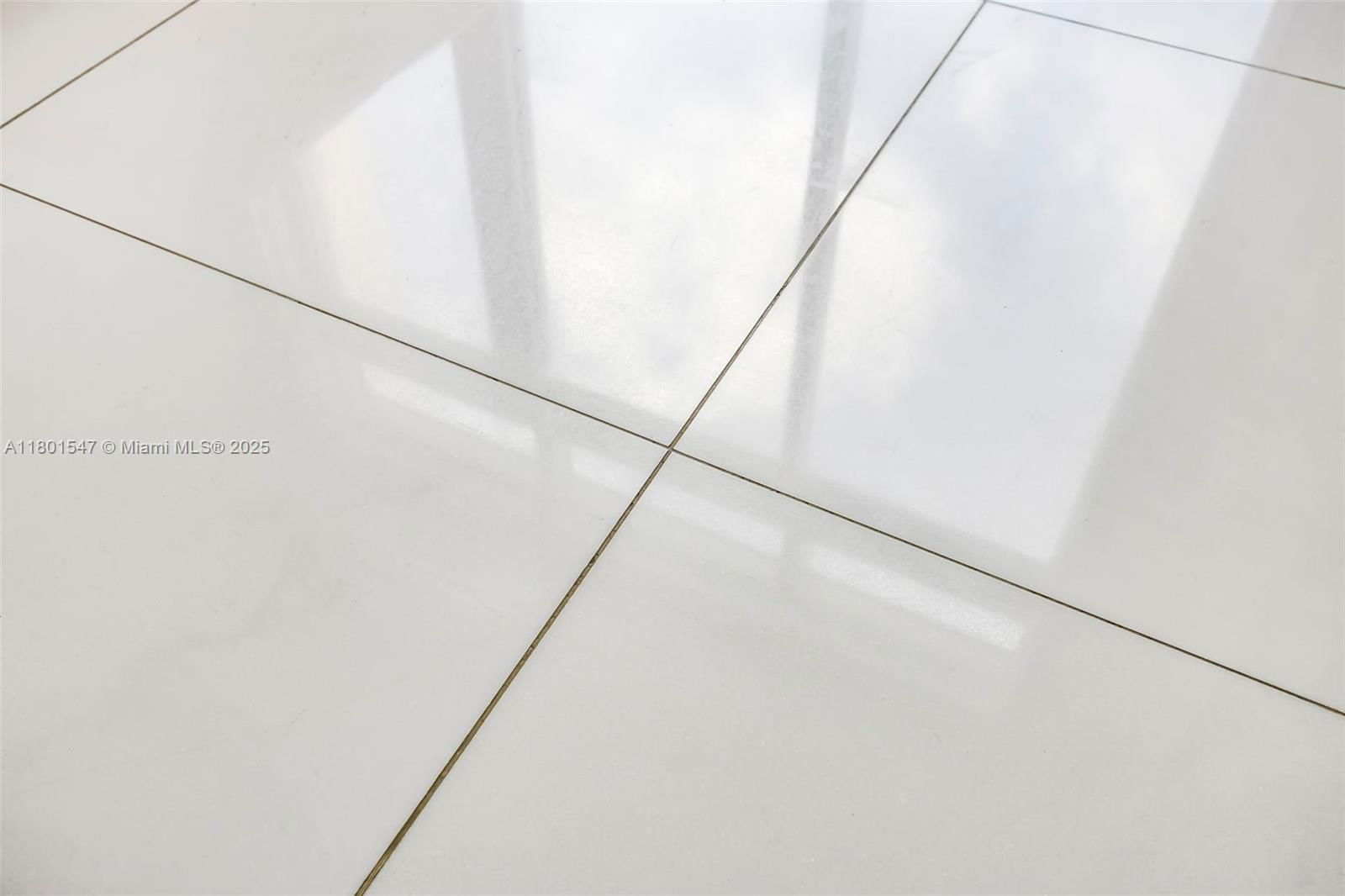 Real estate property located at 1155 BRICKELL BAY DR PH204, Miami-dade, The Mark On Brickell Cond, Miami, FL