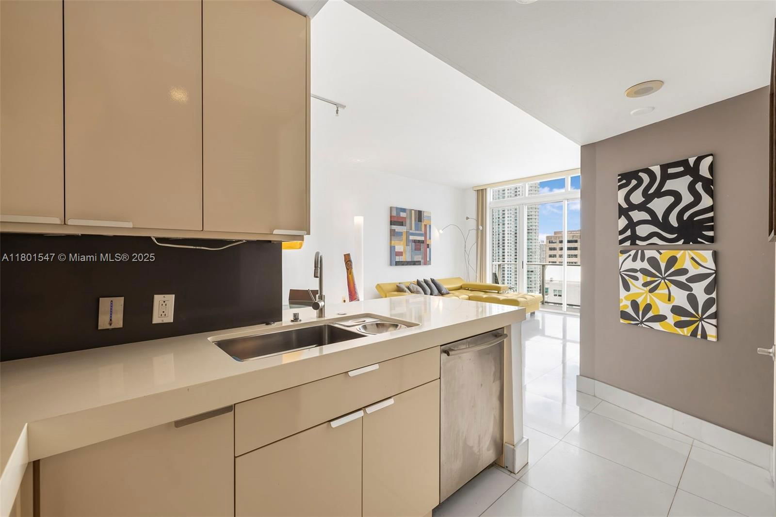 Real estate property located at 1155 BRICKELL BAY DR PH204, Miami-dade, The Mark On Brickell Cond, Miami, FL
