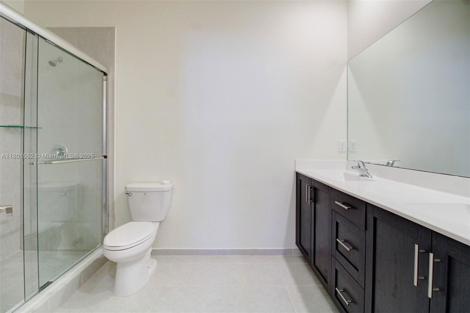 Real estate property located at 11094 33rd Way, Miami-dade, Aquabella North Replat, Hialeah, FL