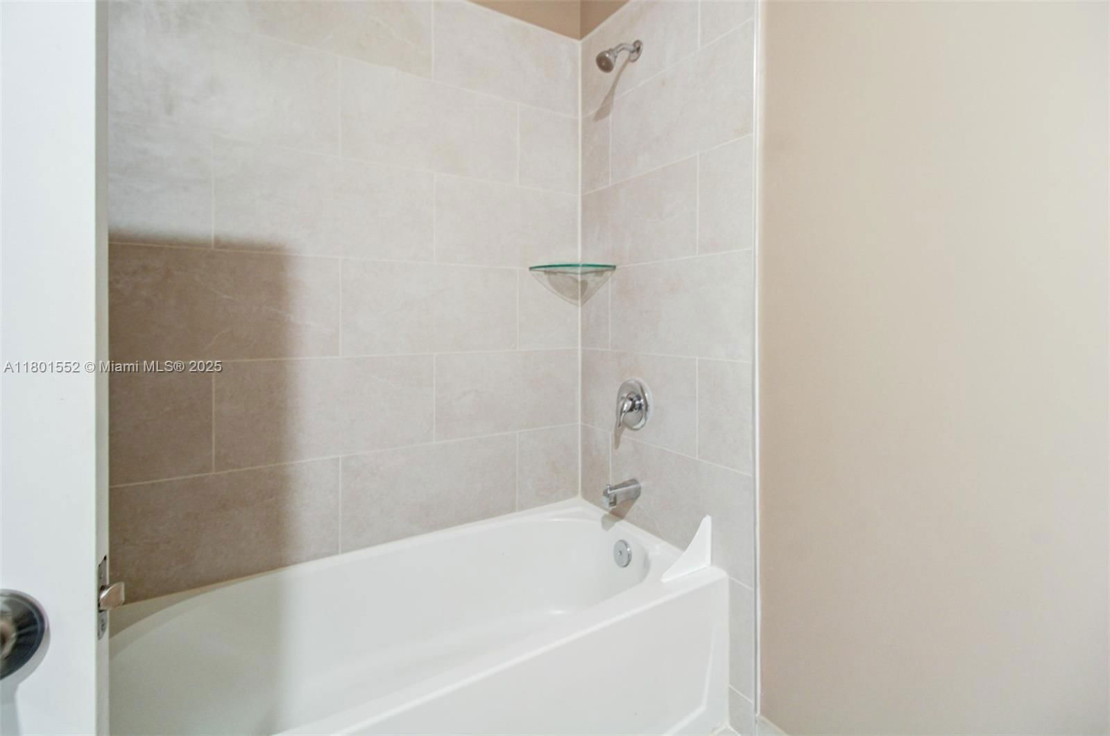 Real estate property located at 11094 33rd Way, Miami-dade, Aquabella North Replat, Hialeah, FL