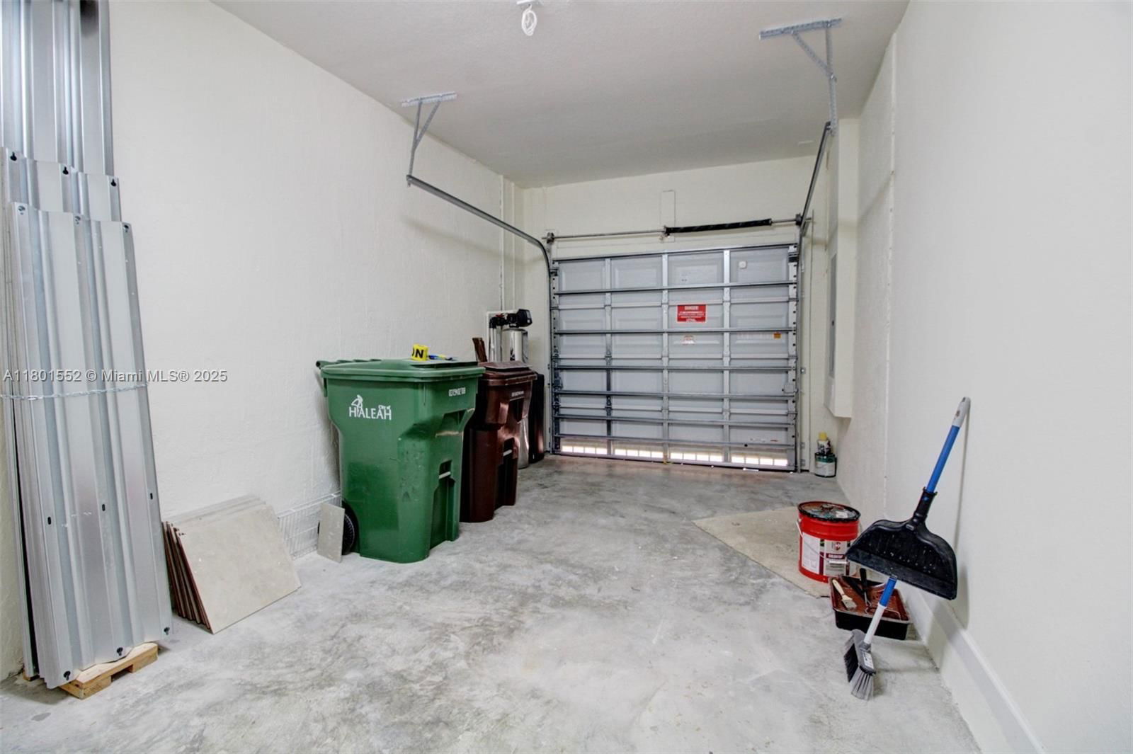 Real estate property located at 11094 33rd Way, Miami-dade, Aquabella North Replat, Hialeah, FL