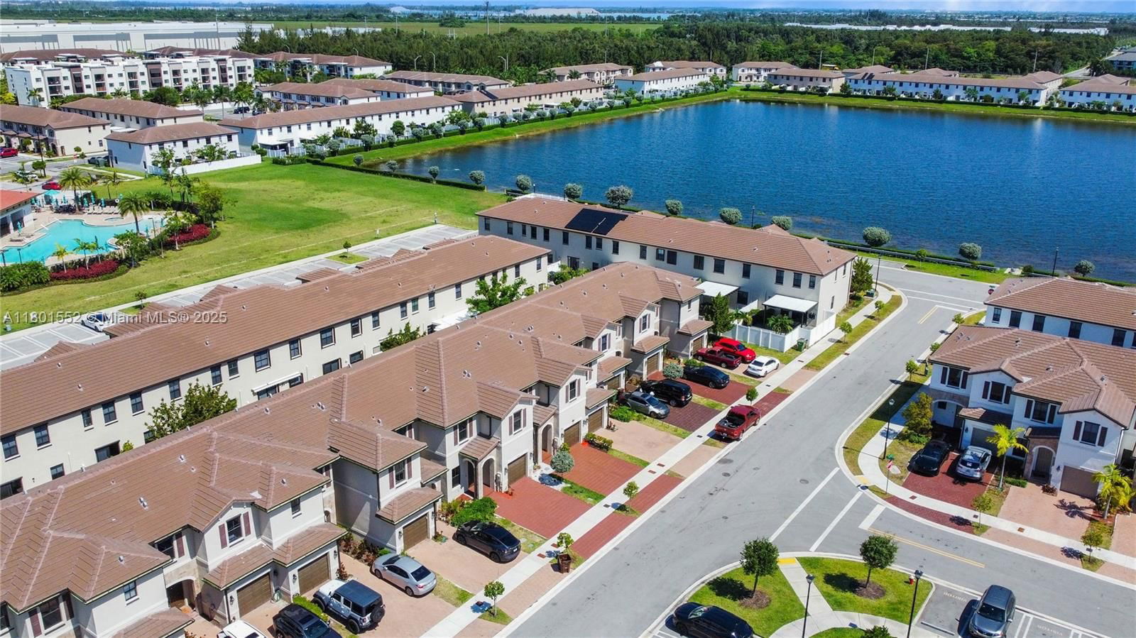 Real estate property located at 11094 33rd Way, Miami-dade, Aquabella North Replat, Hialeah, FL